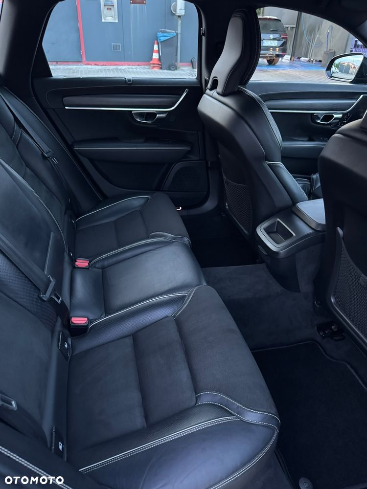 Volvo V90 D4 R-Design - 11