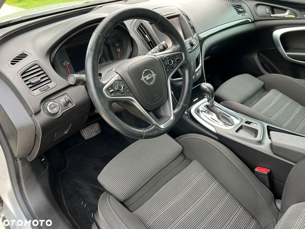 Opel Insignia 2.0 T Cosmo 4x4 - 24