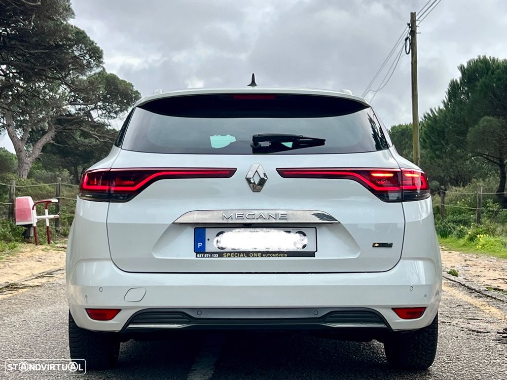 Renault Mégane Sport Tourer 1.6 E-Tech Plug-In Hybrid R.S. Line - 14