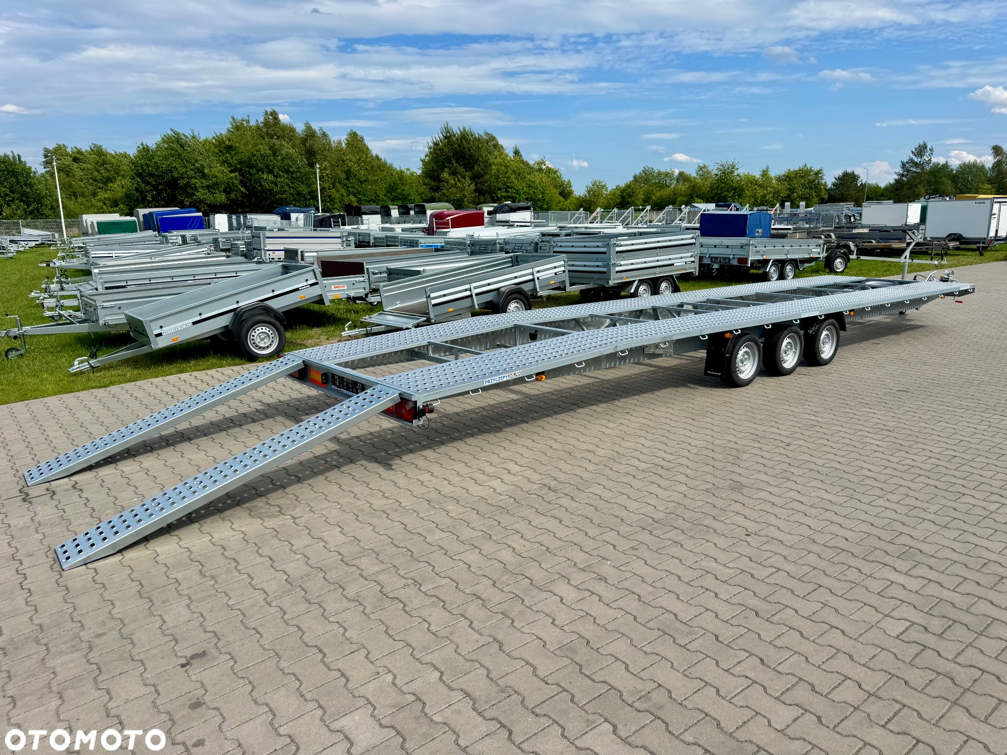 Niewiadów Indiana 9m x 2.1 m | 3.5T - 15