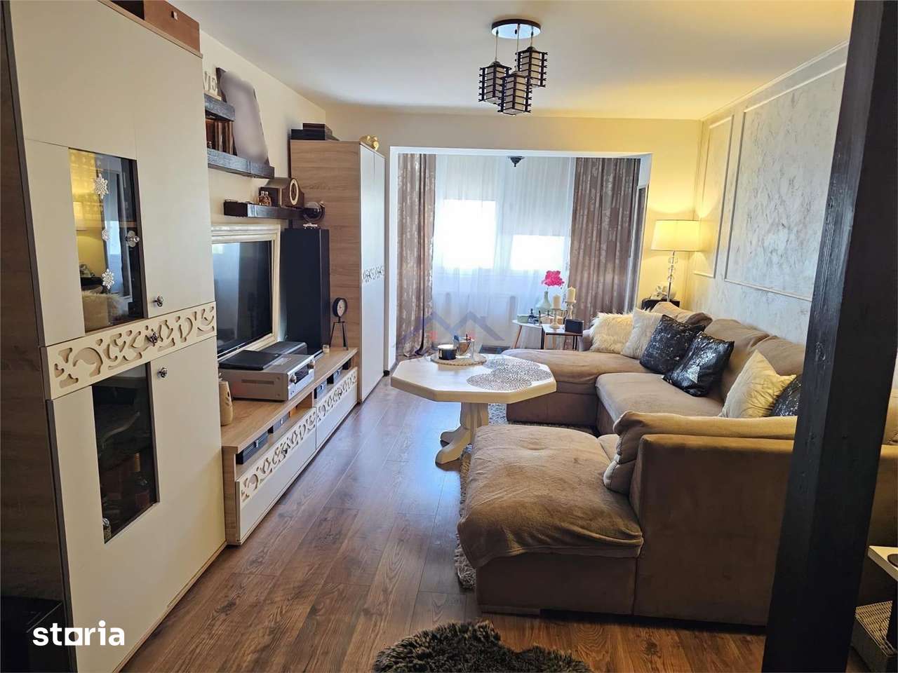 Apartament 3 camere, Cetate, et.3, pivnita, bloc caramida — fotografia 1