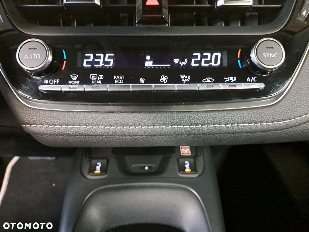 Toyota Corolla 1.8 Hybrid Comfort - 23