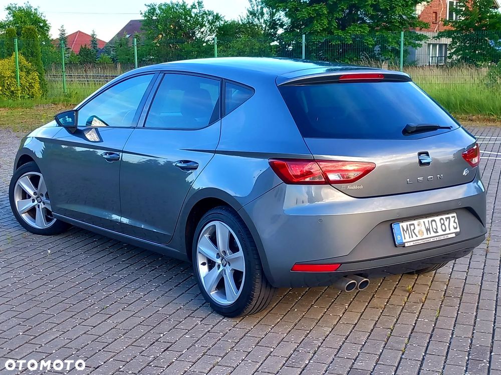 Seat Leon 2.0 TDI DPF Ecomotive FR - 24