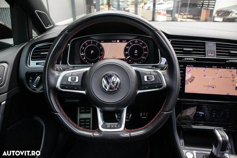 Volkswagen Golf GTI (BlueMotion Technology) DSG Performance - 35