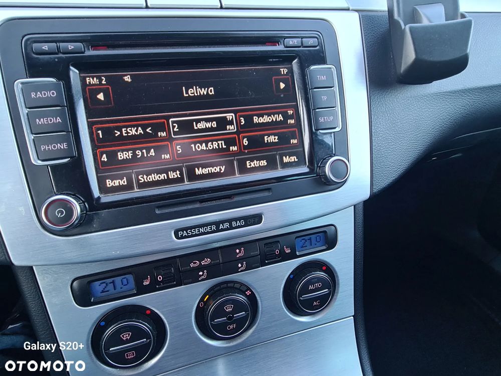 Volkswagen Passat - 11