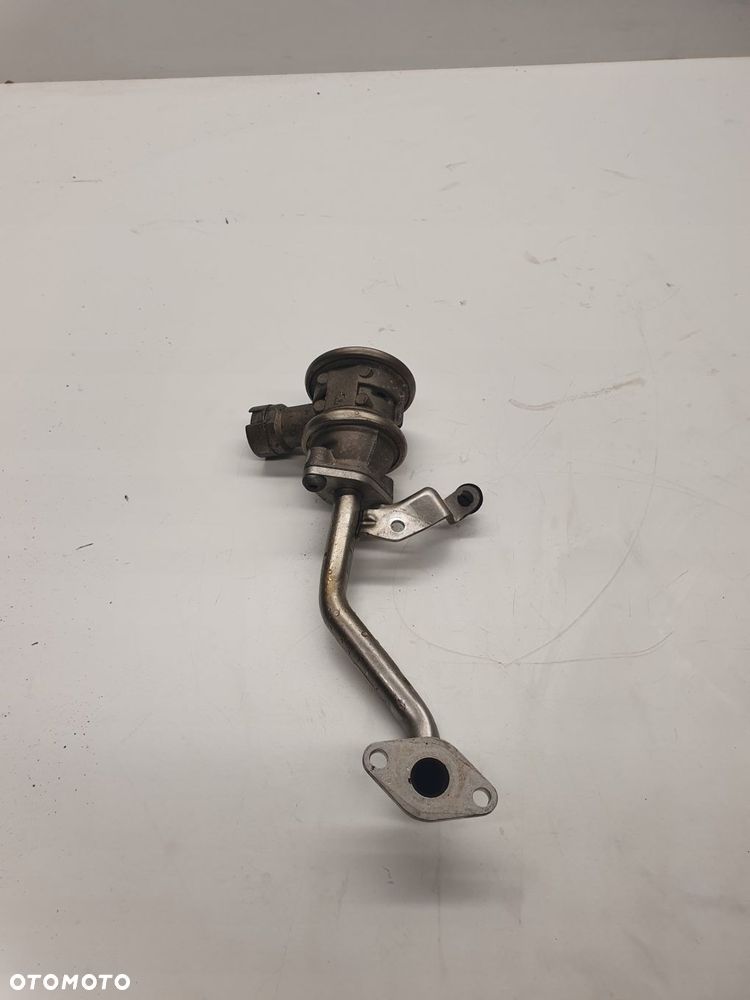 ZAWÓR EGR LEWY AUDI A6 C6 A8 4.2 BVJ 079131101H - 1