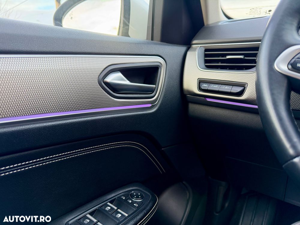 Renault Arkana E-TECH RS Line - 27