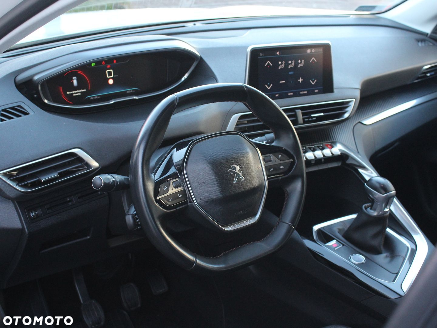 Peugeot 3008 - 11