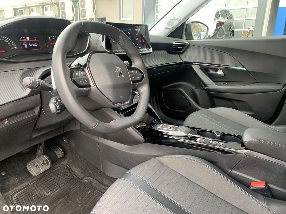 Peugeot 2008 PureTech 130 Allure S&S EAT8 - 9