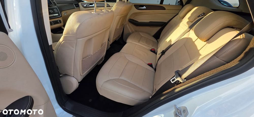 Mercedes-Benz GLE - 16