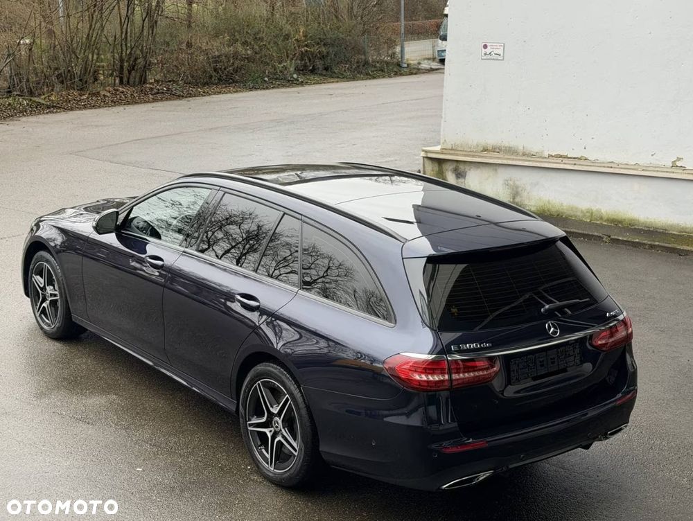Mercedes-Benz Klasa E 300 de 4-Matic AMG - 5
