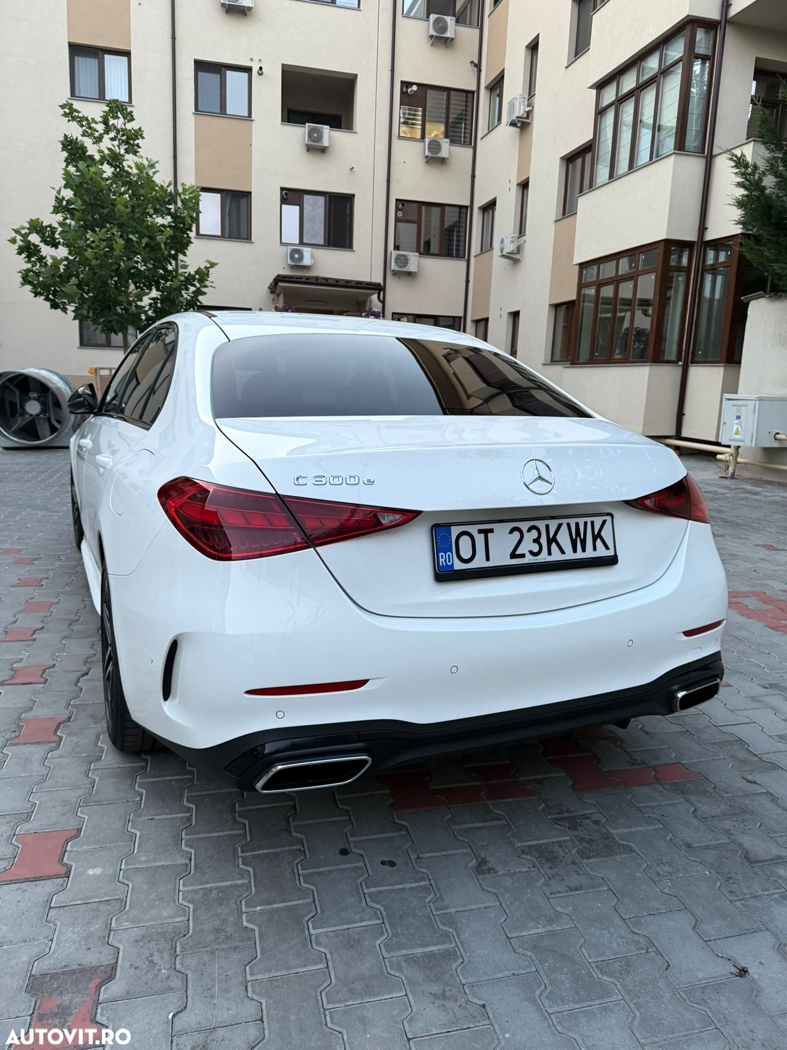 Mercedes-Benz C 300 e T 9G-TRONIC AMG Line Advanced - 19