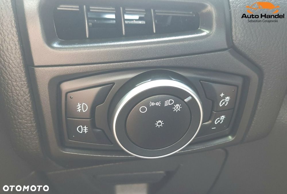 Ford Focus 1.5 EcoBoost STart-Stopp-System TITANIUM - 19
