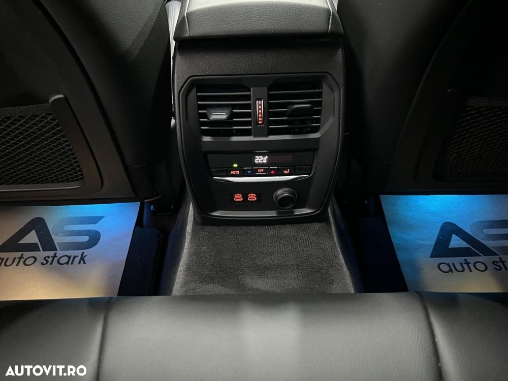 BMW Seria 3 330e Aut. M Sport - 38