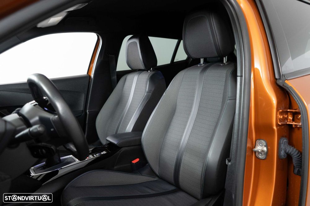 Peugeot 2008 1.2 PureTech Allure Pack - 8