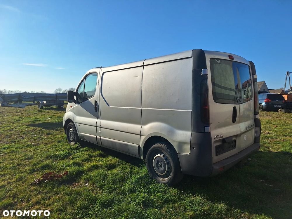 Opel vivaro - 12