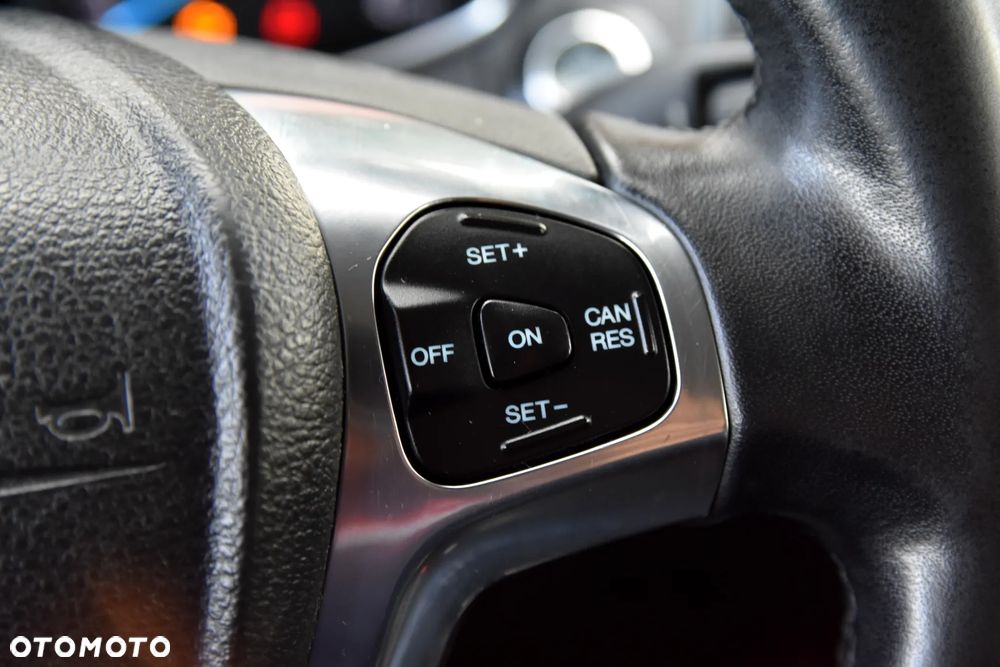 Ford EcoSport 1.0 EcoBoost TITANIUM - 25