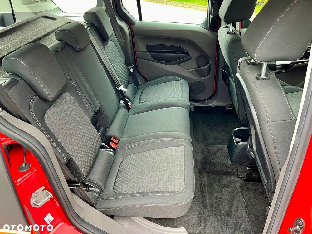 Ford Tourneo Connect 1.5 TDCi Start-Stop Titanium - 37