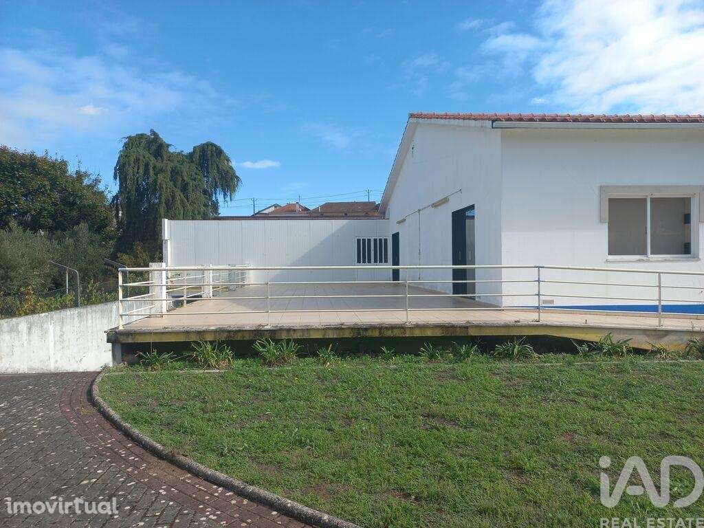 Loja / Estabelecimento Comercial em Arrabal de 890,00 m2 - Grande imagem: 2/26