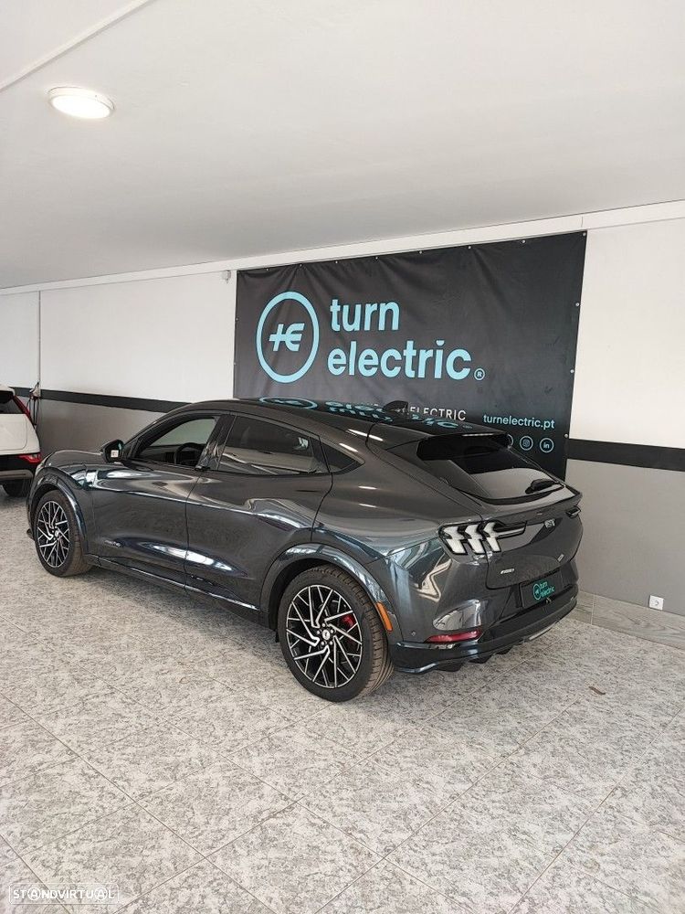Ford Mustang Mach-E 98.7 kWh GT AWD - 3