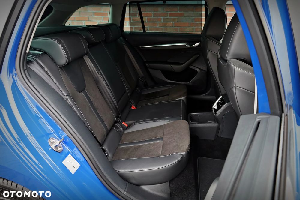 Skoda Octavia 1.5 TSI mHEV Selection DSG - 22