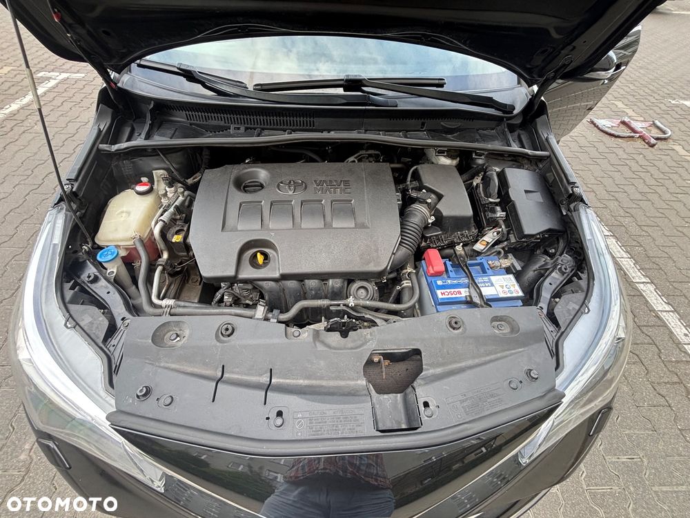 Toyota Avensis Touring Sports 1.8 Business Edition - 29
