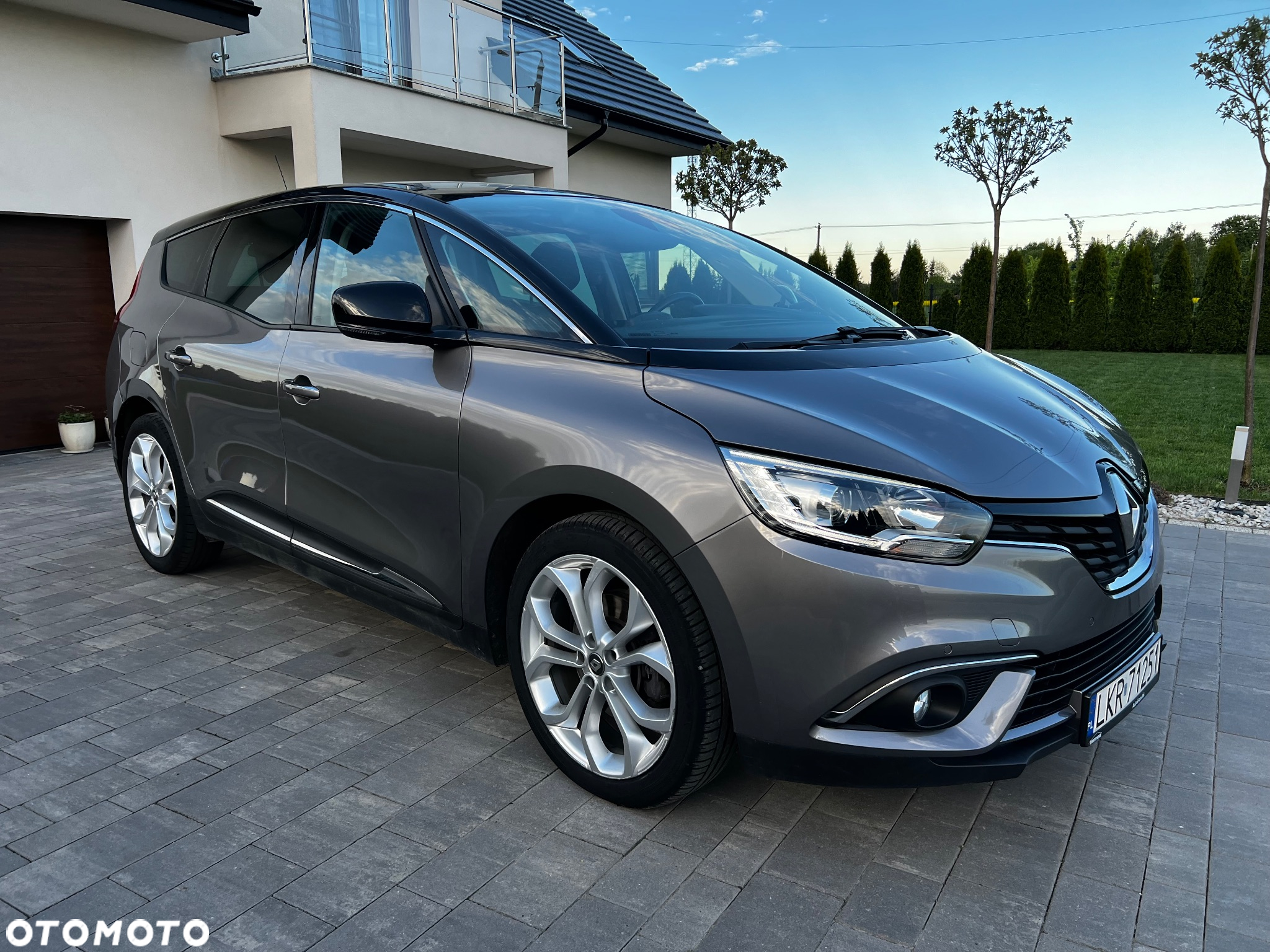 Renault Scenic - 9