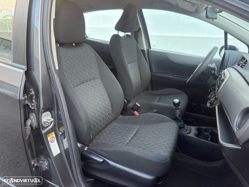 Toyota Yaris 1.4 D-4D Comfort 99g - 10