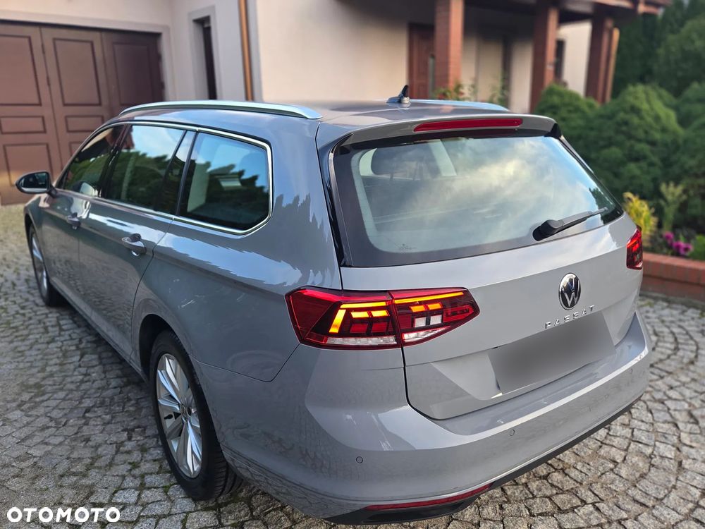 Volkswagen Passat - 21