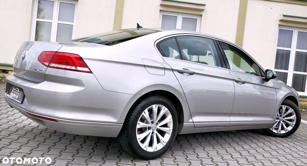 Volkswagen Passat 1.8 TSI BMT Comfortline - 25
