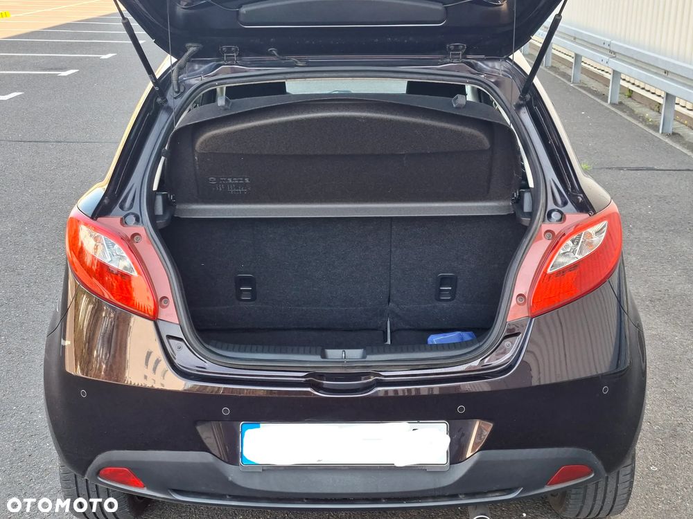 Mazda 2 - 13