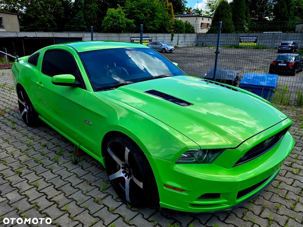 Ford Mustang - 1