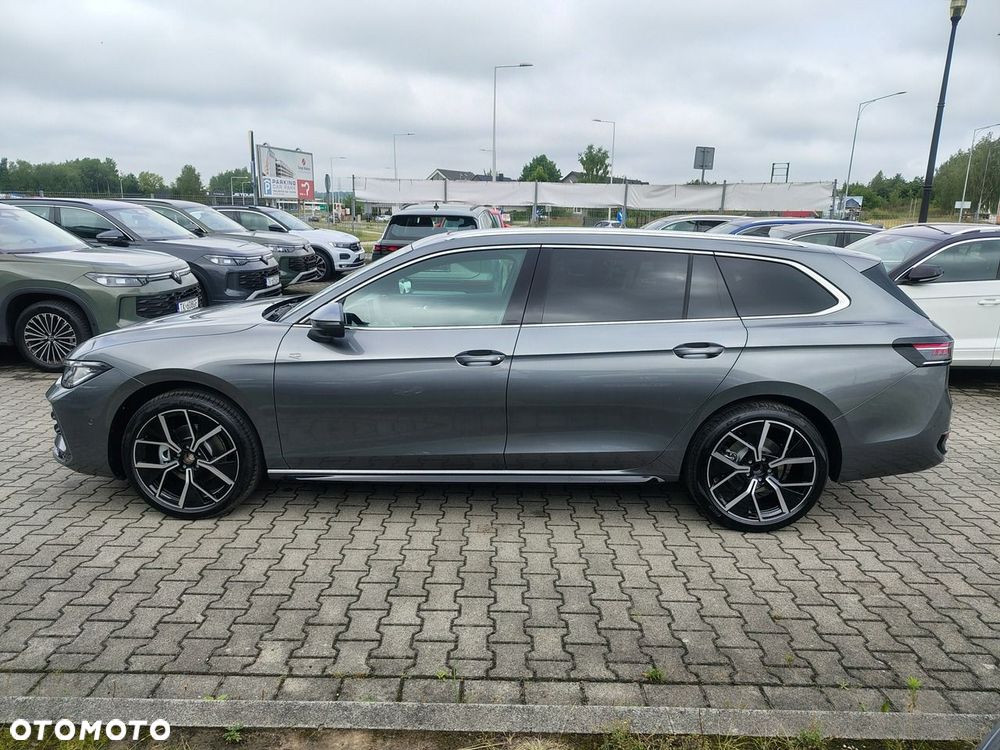 Volkswagen Passat - 5