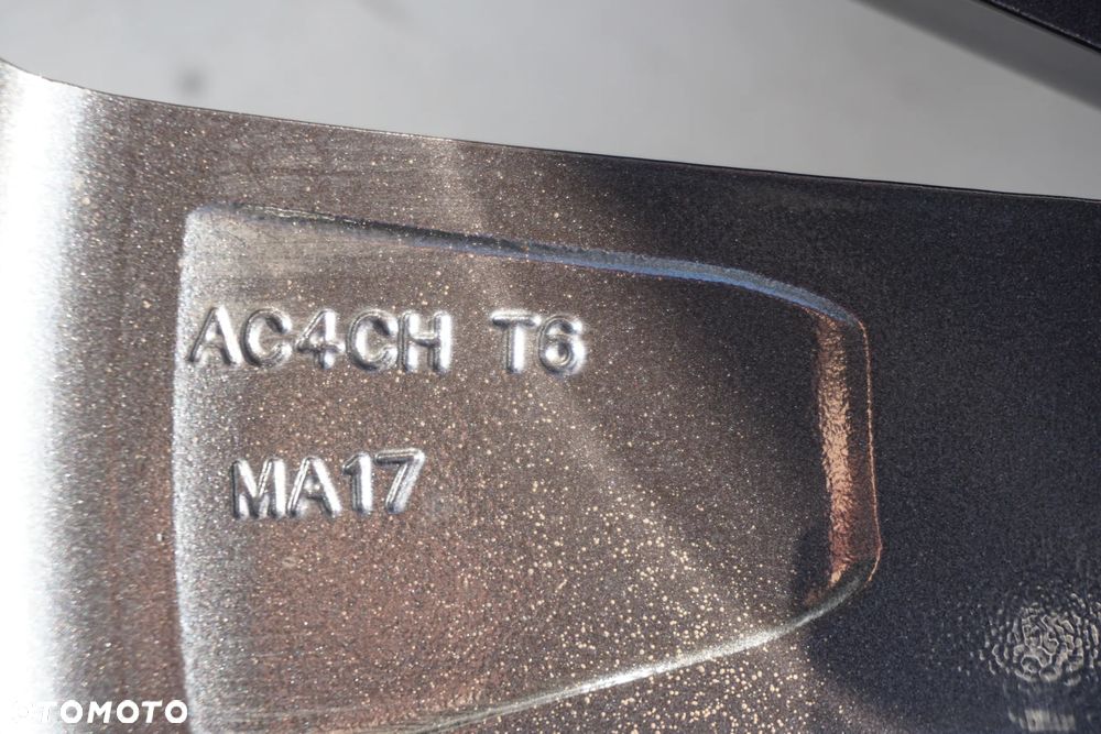 Nissan 5x114,3 19 7,5J et45 AC4CHT6 stan bdb - 4
