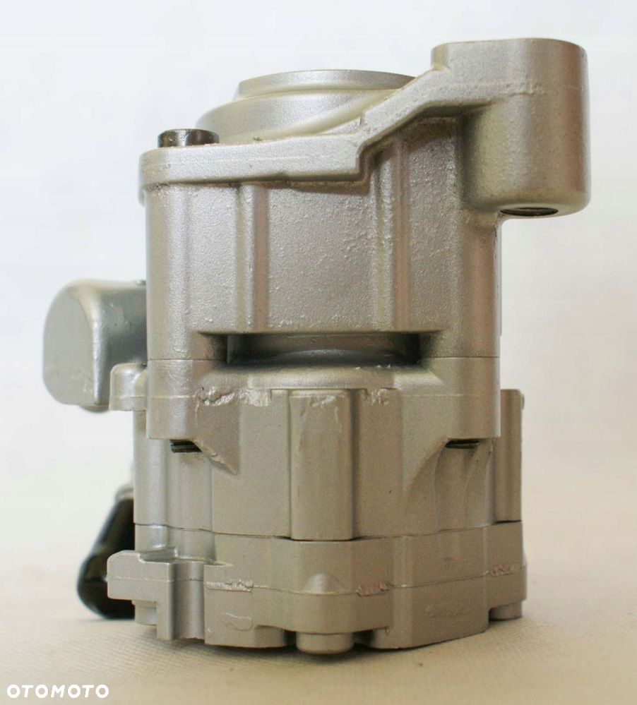 POMPA WSPOMAGANIA AUDI A6 BAT 4.2 4F0 145 155 B - 5