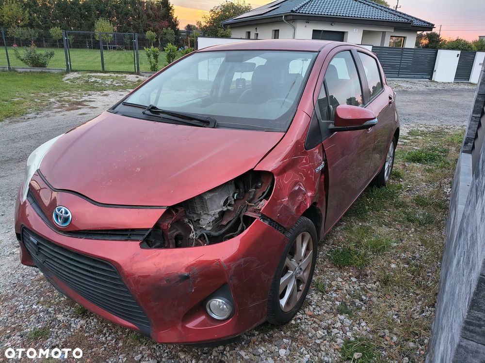 Toyota Yaris 1.5 VVT-i Comfort mit Design Paket - 2