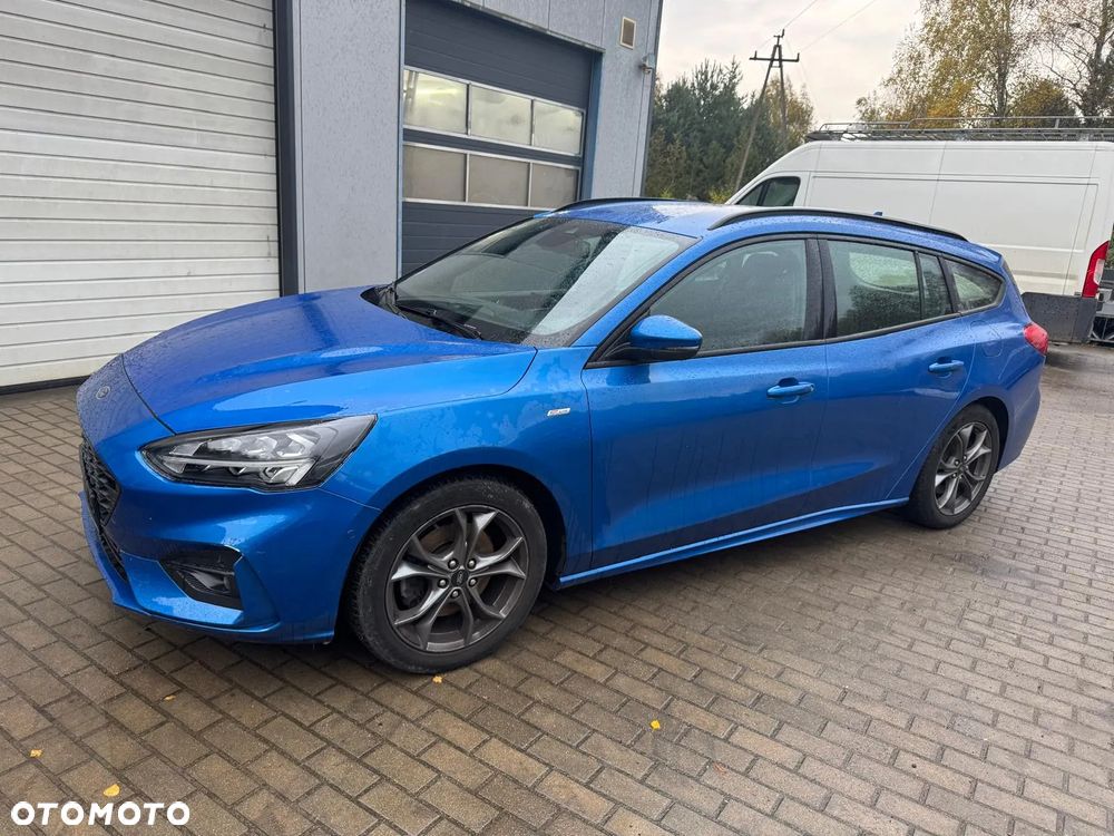 Ford Focus 1.0 EcoBoost ST-Line X - 2