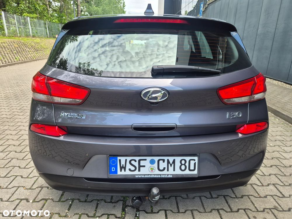 Hyundai i30 1.4 Trend - 8