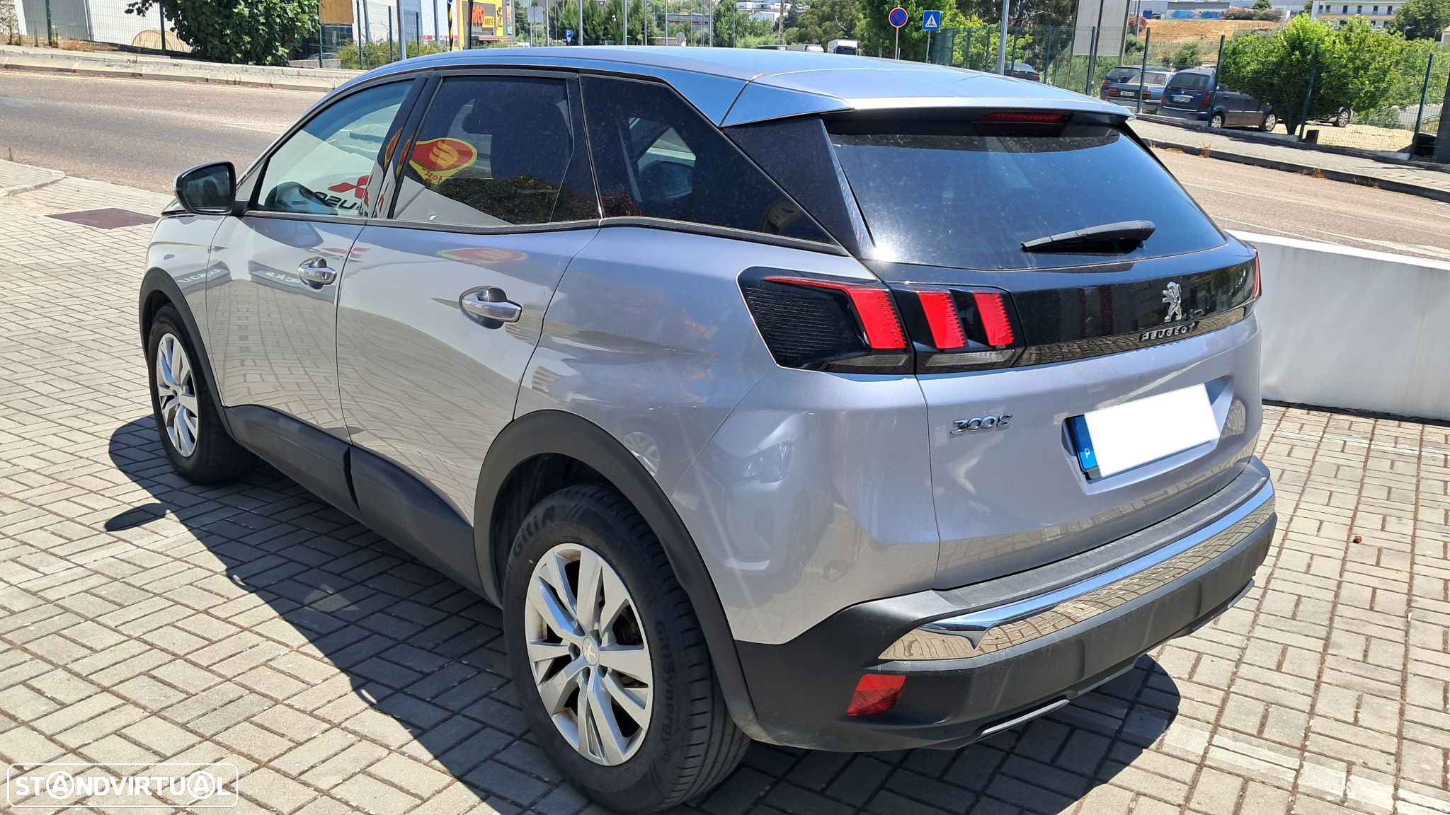 Peugeot 3008 1.5 BlueHDi Active - 4