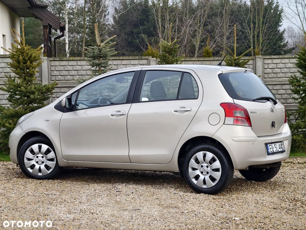 Toyota Yaris 1.33 Premium - 28