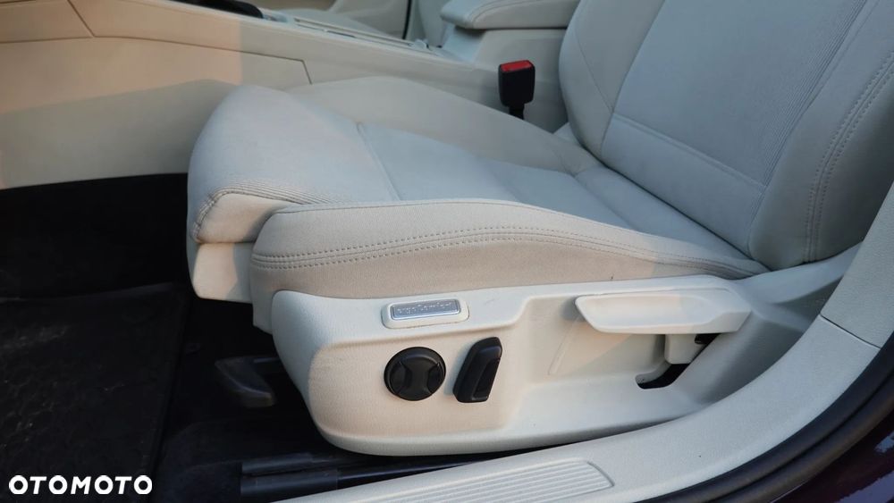 Volkswagen Passat 2.0 TDI BMT Comfortline DSG - 13