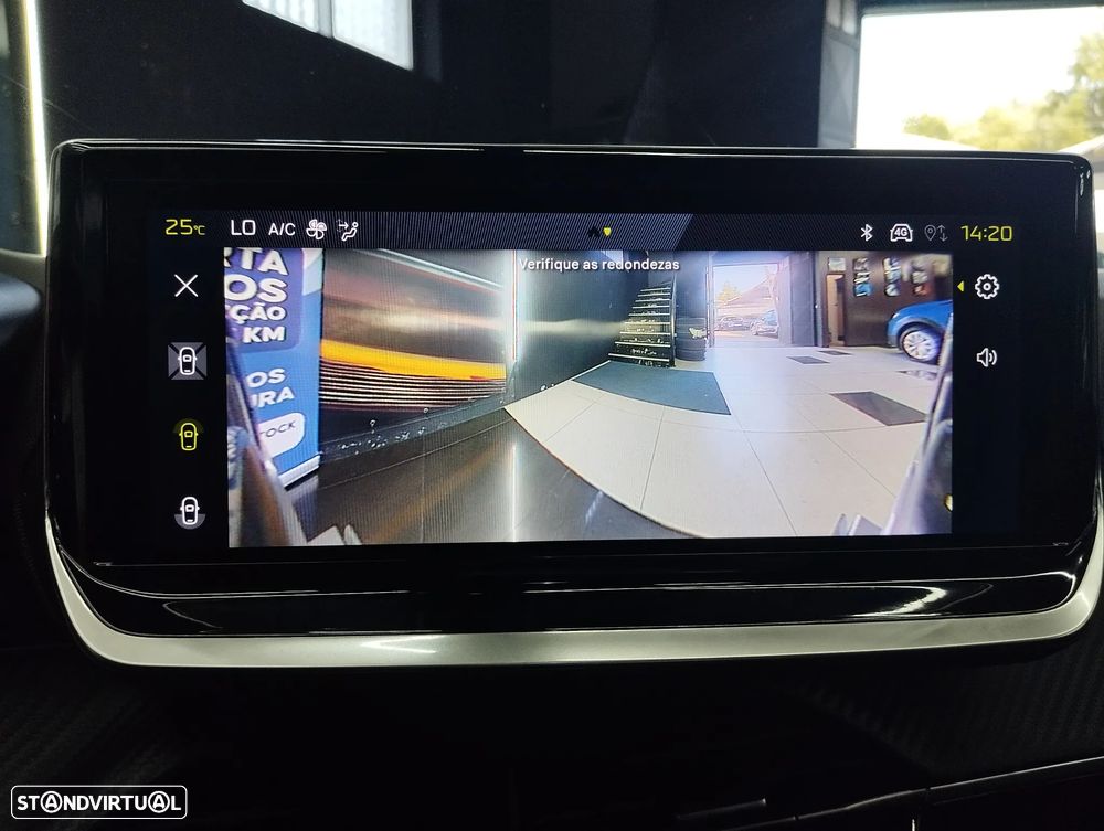 Peugeot 2008 1.2 Hybrid Allure e-DCS6 - 28