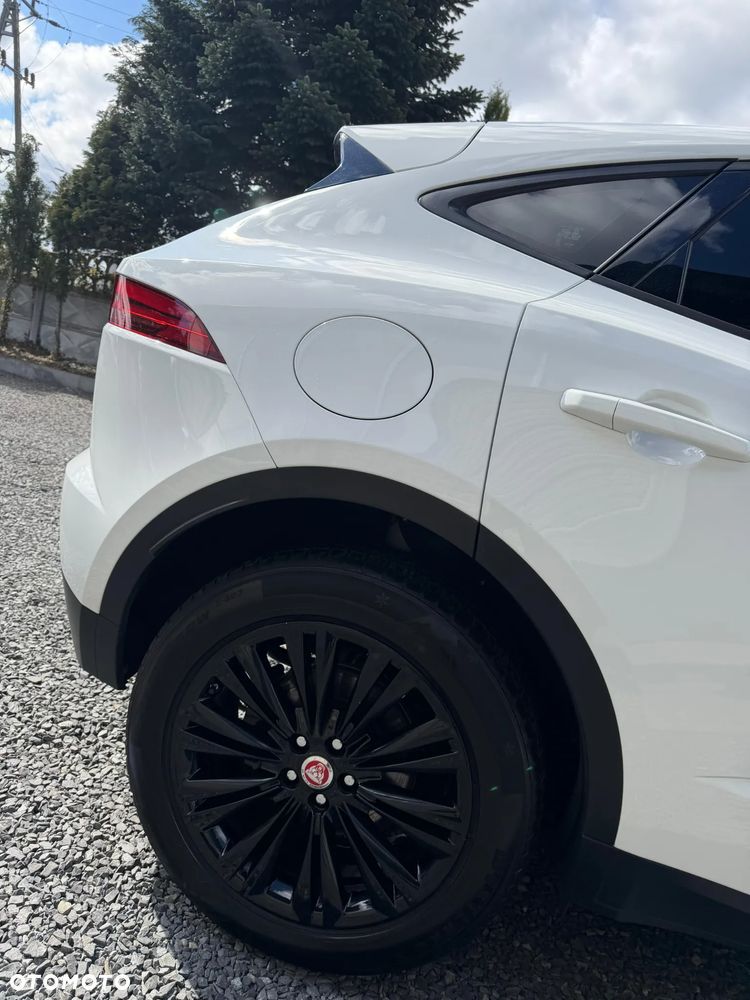 Jaguar E-Pace 2.0 i4D AWD - 12