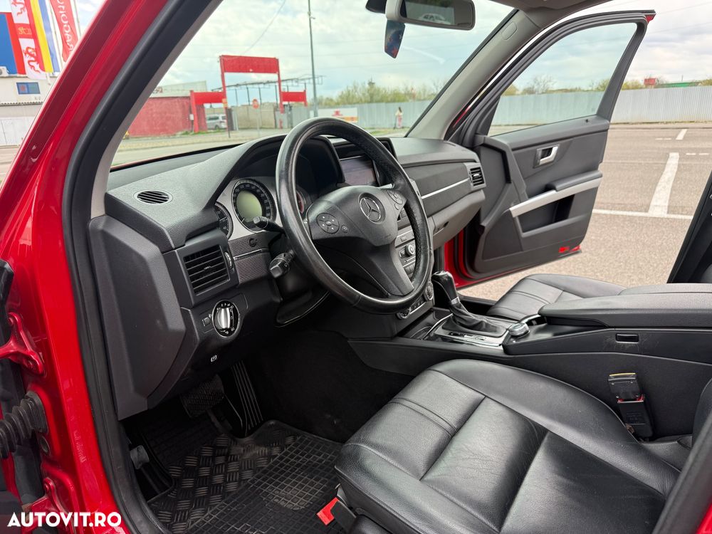 Mercedes-Benz GLK 220 CDI DPF 4Matic BlueEFFICIENCY 7G-TRONIC - 24