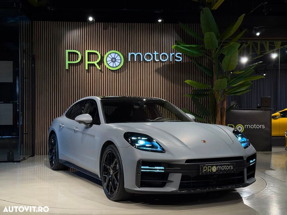 Porsche Panamera - 18