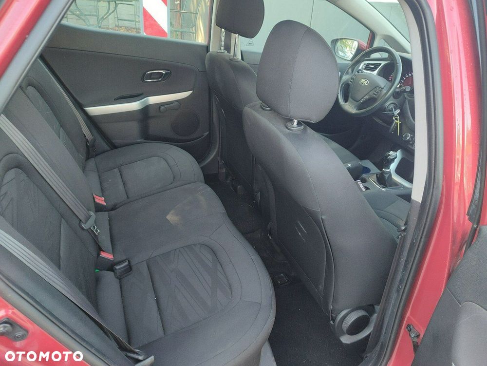 Kia Ceed - 9