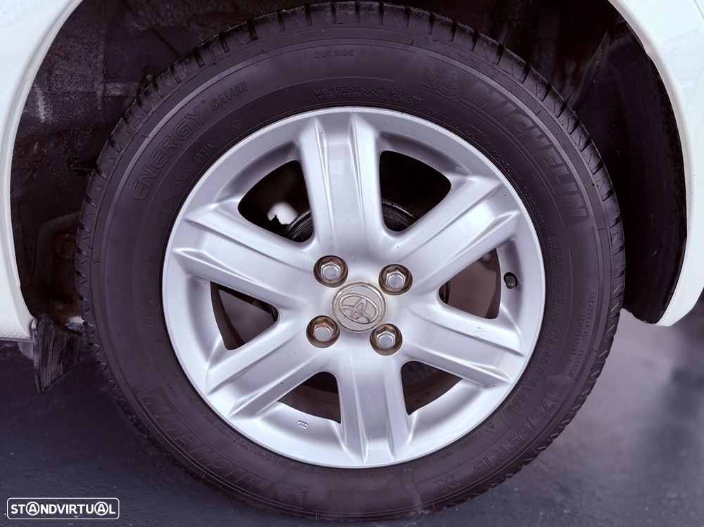 Toyota iQ 1.0 N collection - 14