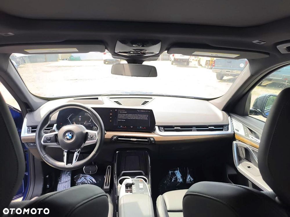 BMW X1 xDrive23i M Sportpaket - 8