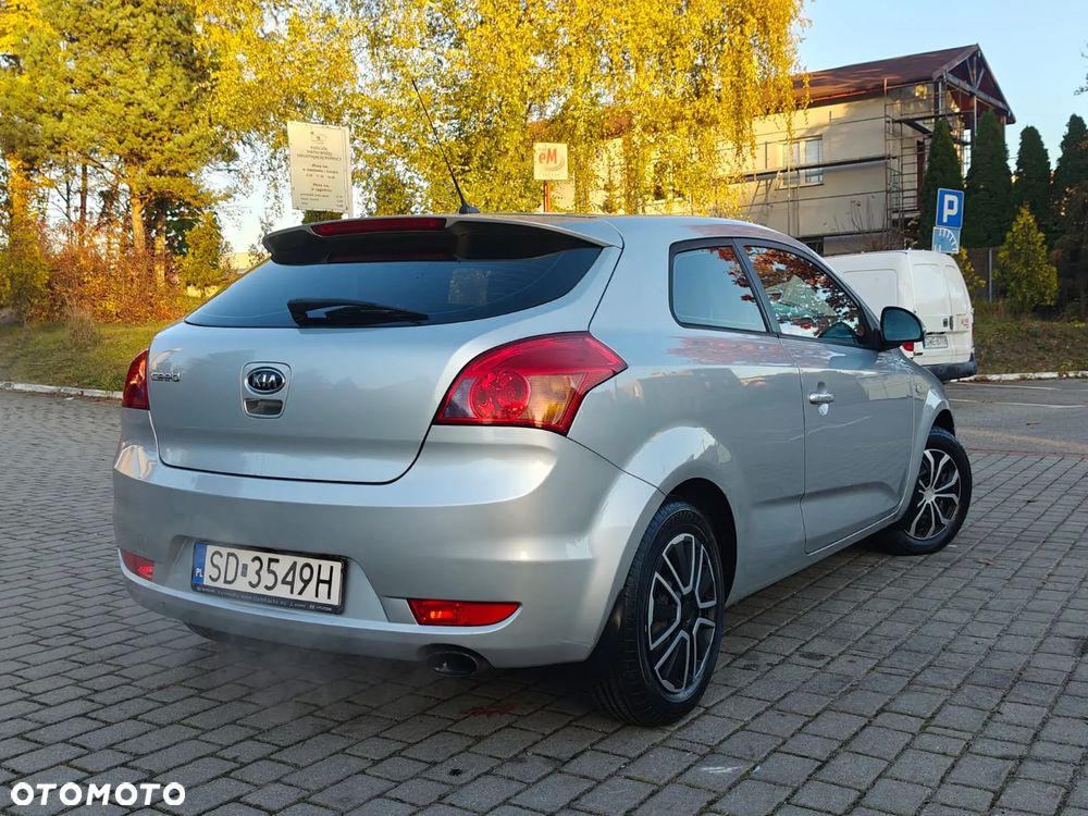 Kia Ceed - 3