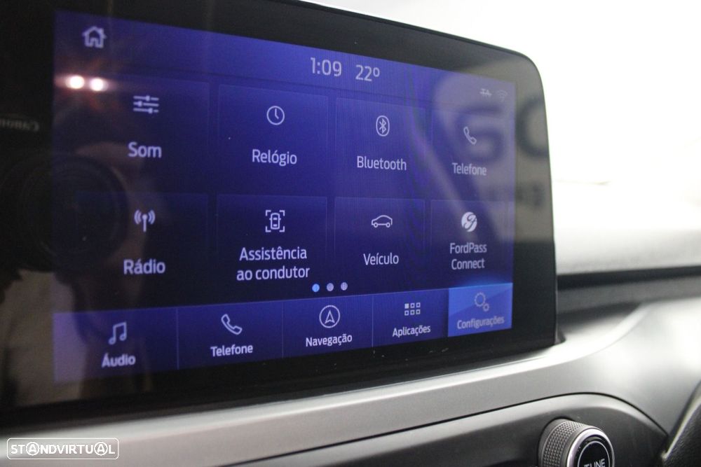 Ford Focus 1.0 EcoBoost MHEV Connected Design — fotografia 19